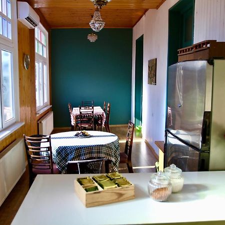 Pigeon Guest House Tbilisi Eksteriør bilde