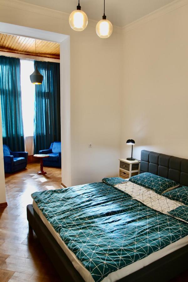 Pigeon Guest House Tbilisi Eksteriør bilde