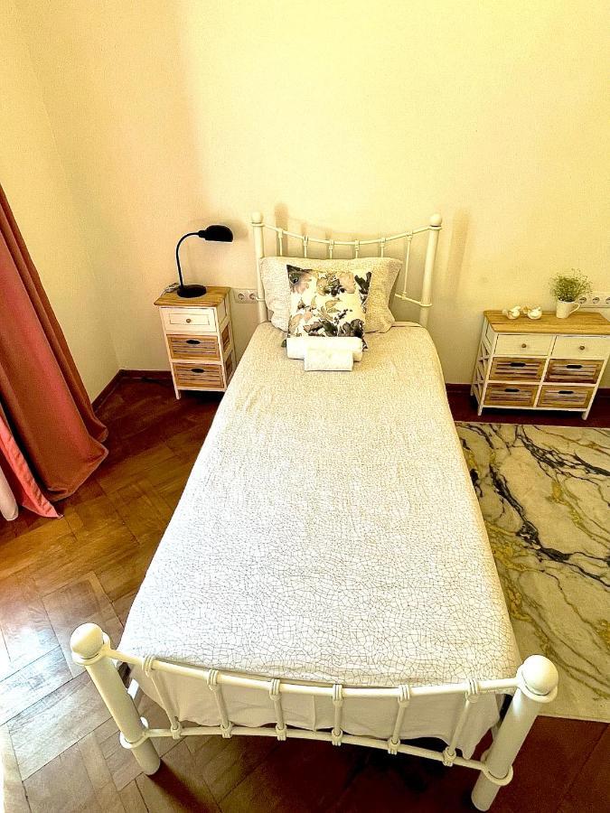 Pigeon Guest House Tbilisi Eksteriør bilde